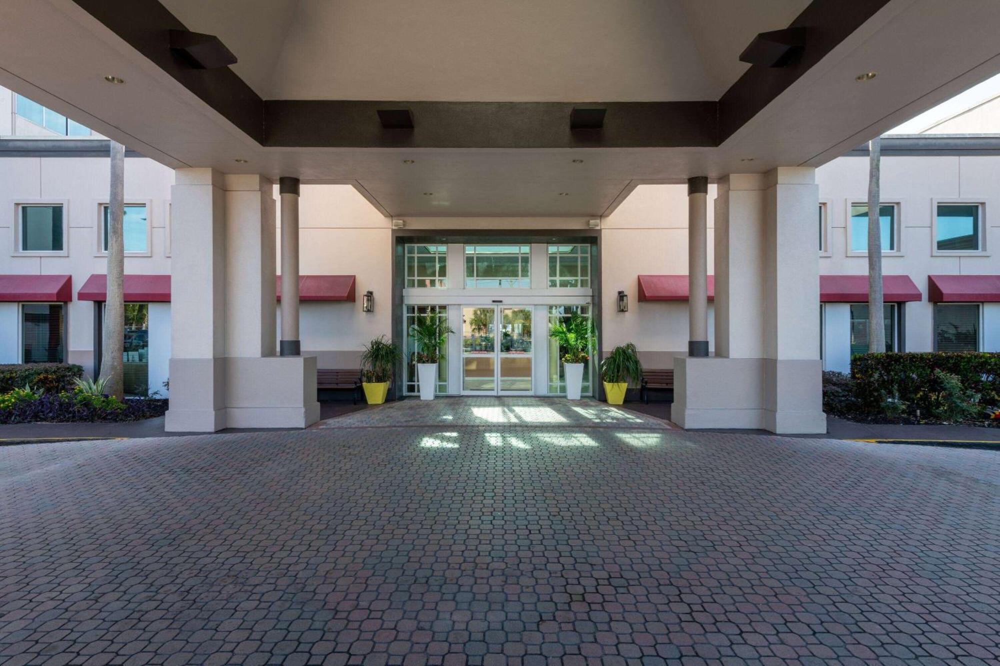 Ramada By Wyndham Kissimmee Gateway Hotel Orlando Kültér fotó